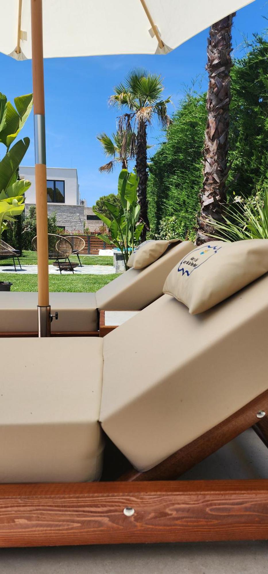 Marysol - San Pietro - Pool & Hot Tub Durres