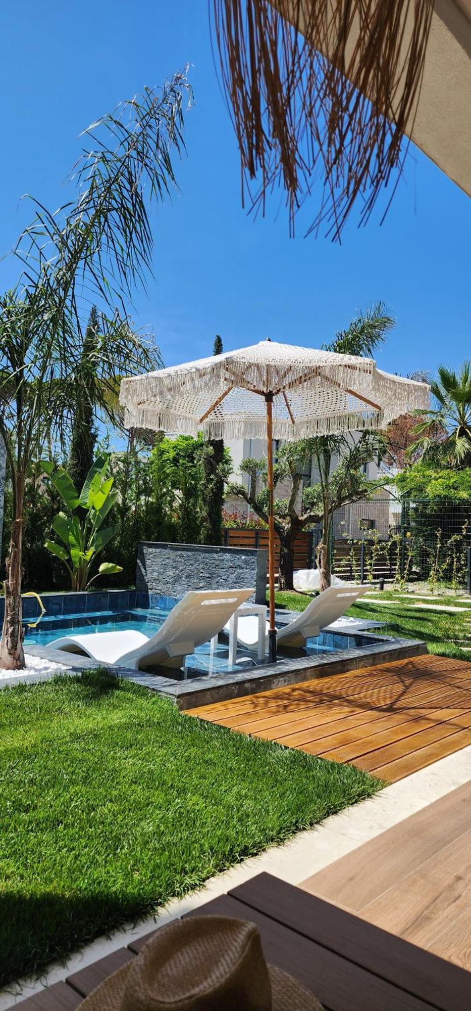 Marysol - San Pietro - Pool & Hot Tub Durres